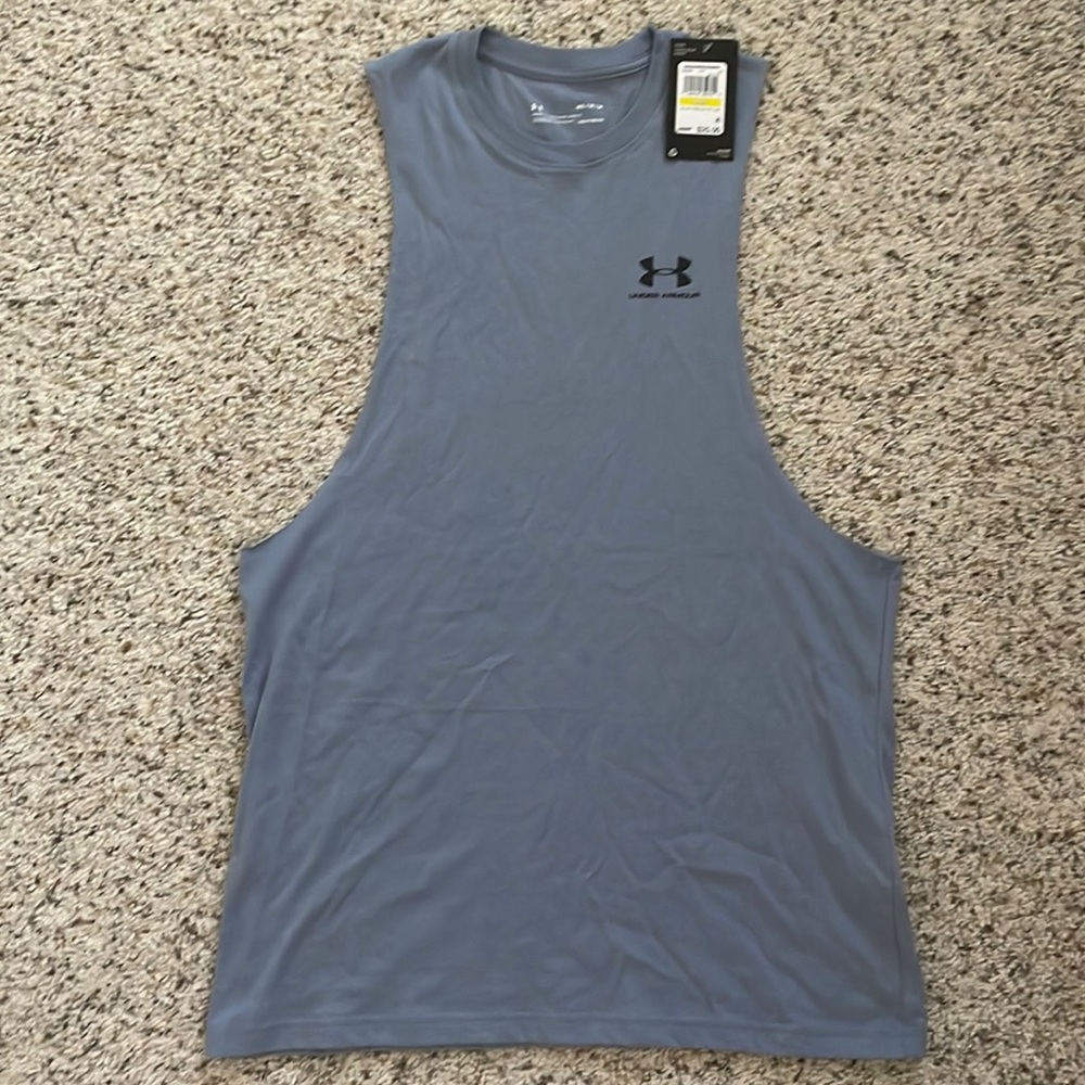 Under Armour Men’s Heatgear Grey Cutoff tank top, size medium